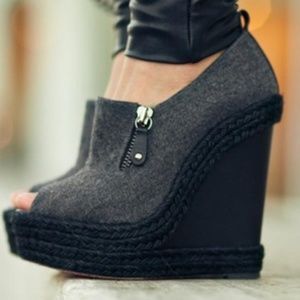 Christian Louboutin Derobah Wedge